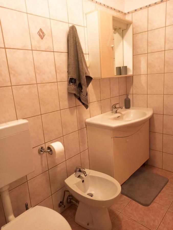 Apartman Dora Pula Ngoại thất bức ảnh